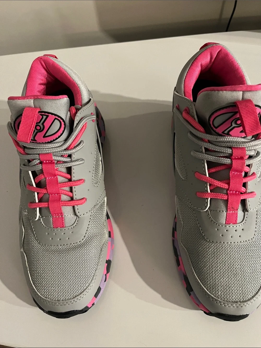 Heelys Gray and Hot Pink Girls'‎ Skate Sneakers